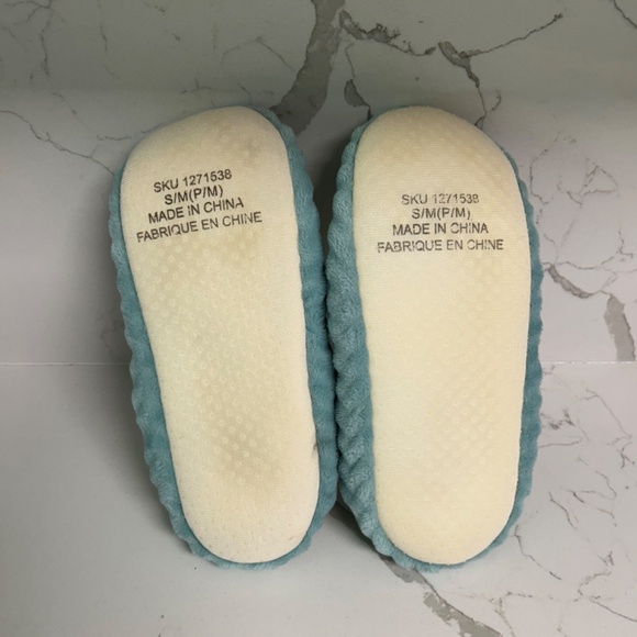 Soft Fleece Lined Slippers Women’s Small - Picture 3 of 3